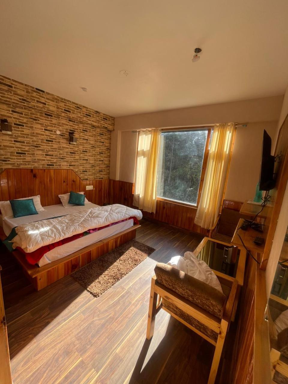 Shangri-La Rooms & Restaurant Kasol Exteriér fotografie