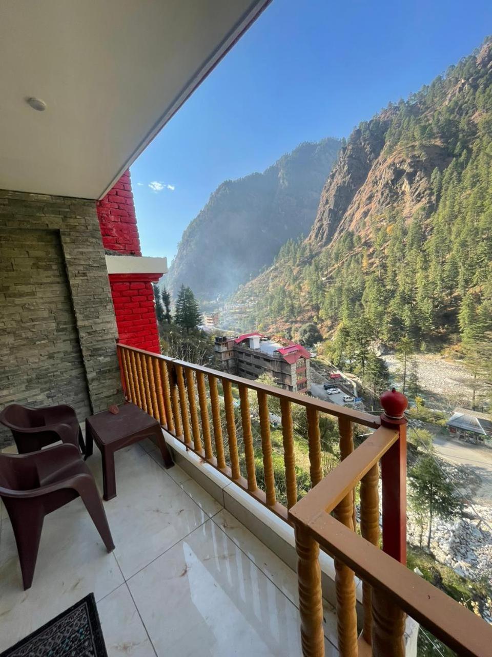 Shangri-La Rooms & Restaurant Kasol Exteriér fotografie
